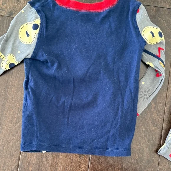 Rare Gender Neutral Disney Pixar Coco Miguel Seize Your Moment Pajamas! - Picture 8 of 16